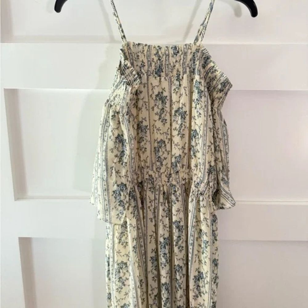 POL Floral off the shoulder with mini straps Cream and Blue Dress - Picture 2 of 11